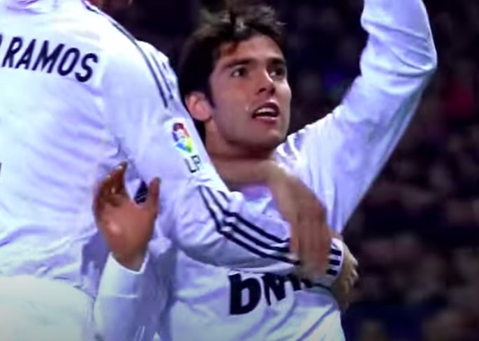 el brasileño kaká es considerado uno de los peores fichajes del real de Madrid aunque a muchos le cueste entender